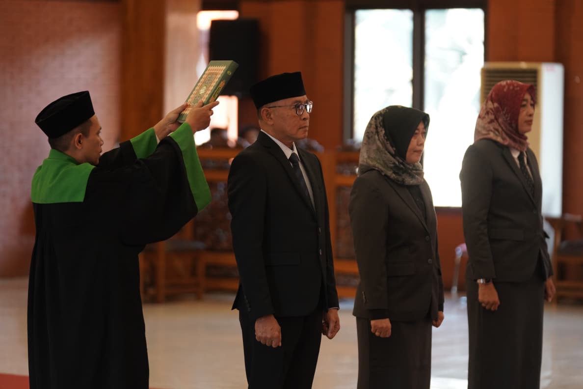 Wali Kota Mojokerto Lantik Tiga Pejabat Pimpinan Tinggi Pratama, Dua Dinas Kini Punya Nahkoda Definitif